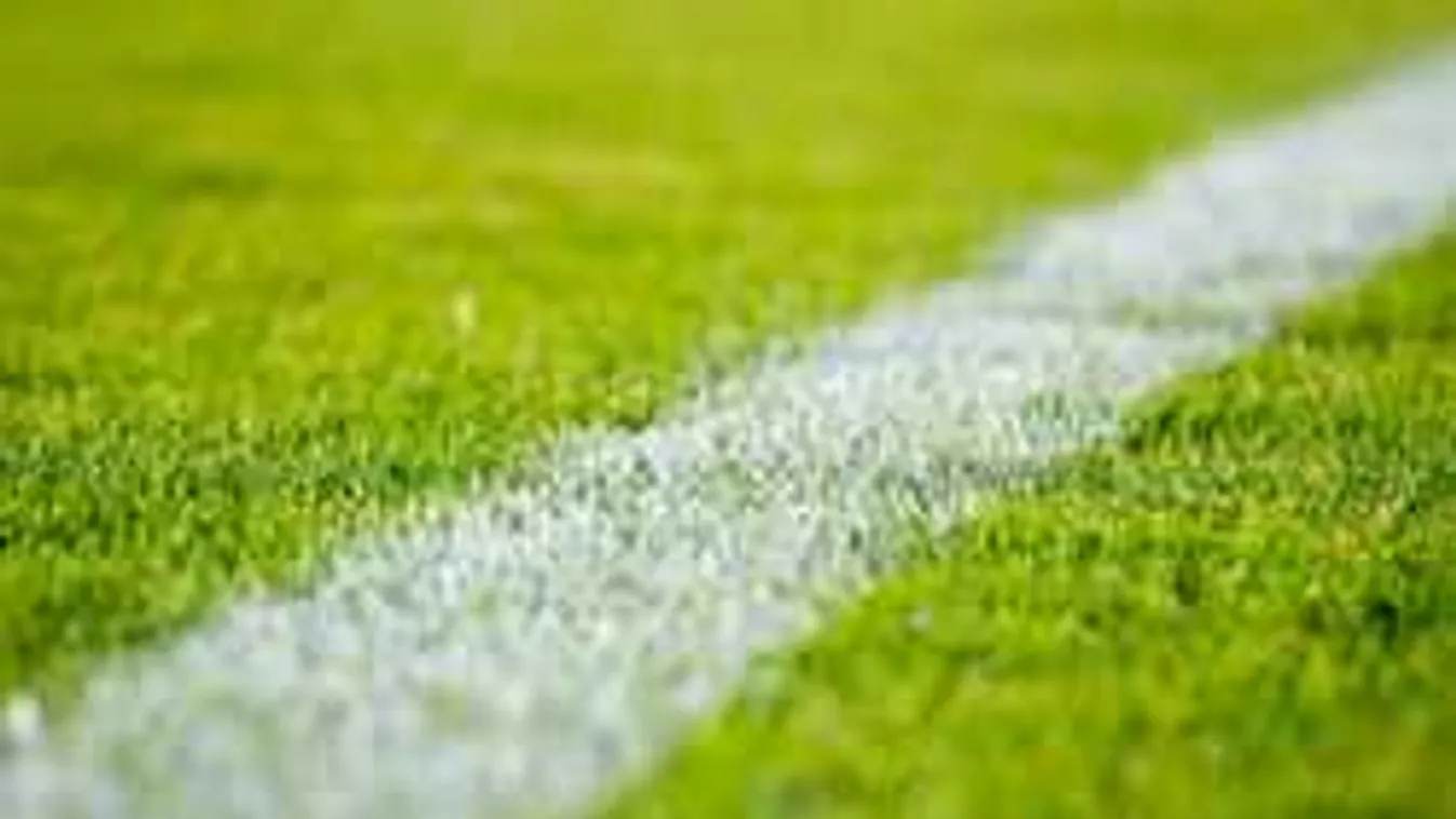 Megrendítő jelenet a békési sportpályán: Hős rendőrnek köszönheti életét az idős férfi