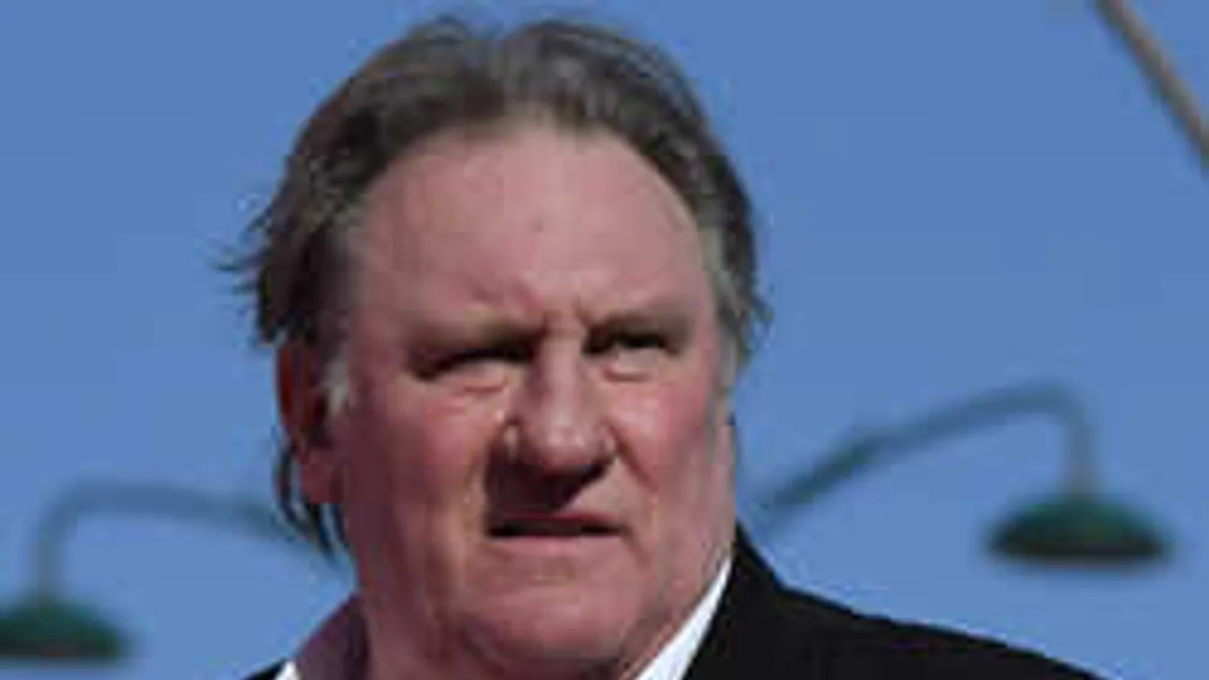 Fordulat a színész ügyében: ejtették a nemi erőszak vádját