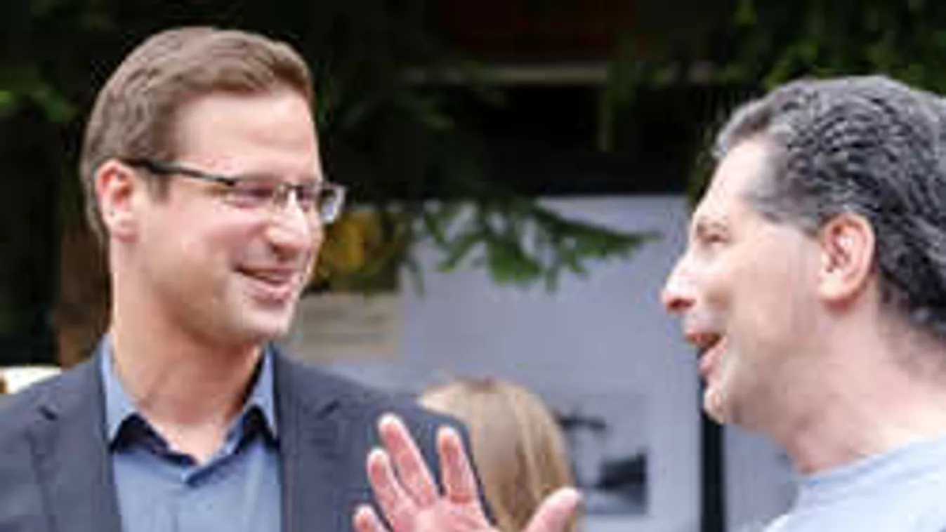 Az uniós választást a keresztény eszméket vallók nyerték