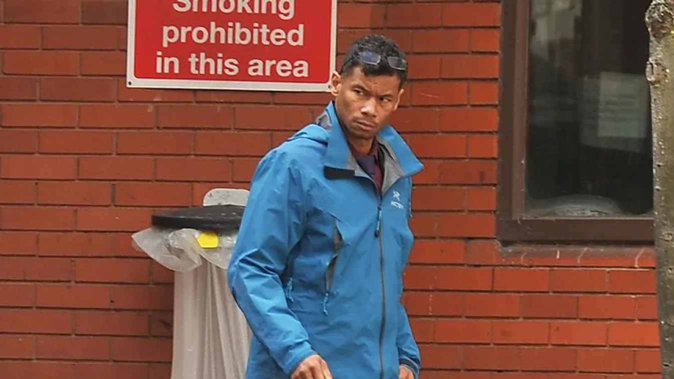 Eldurvult az üvegezés: matektanárával orálozott a tinilány