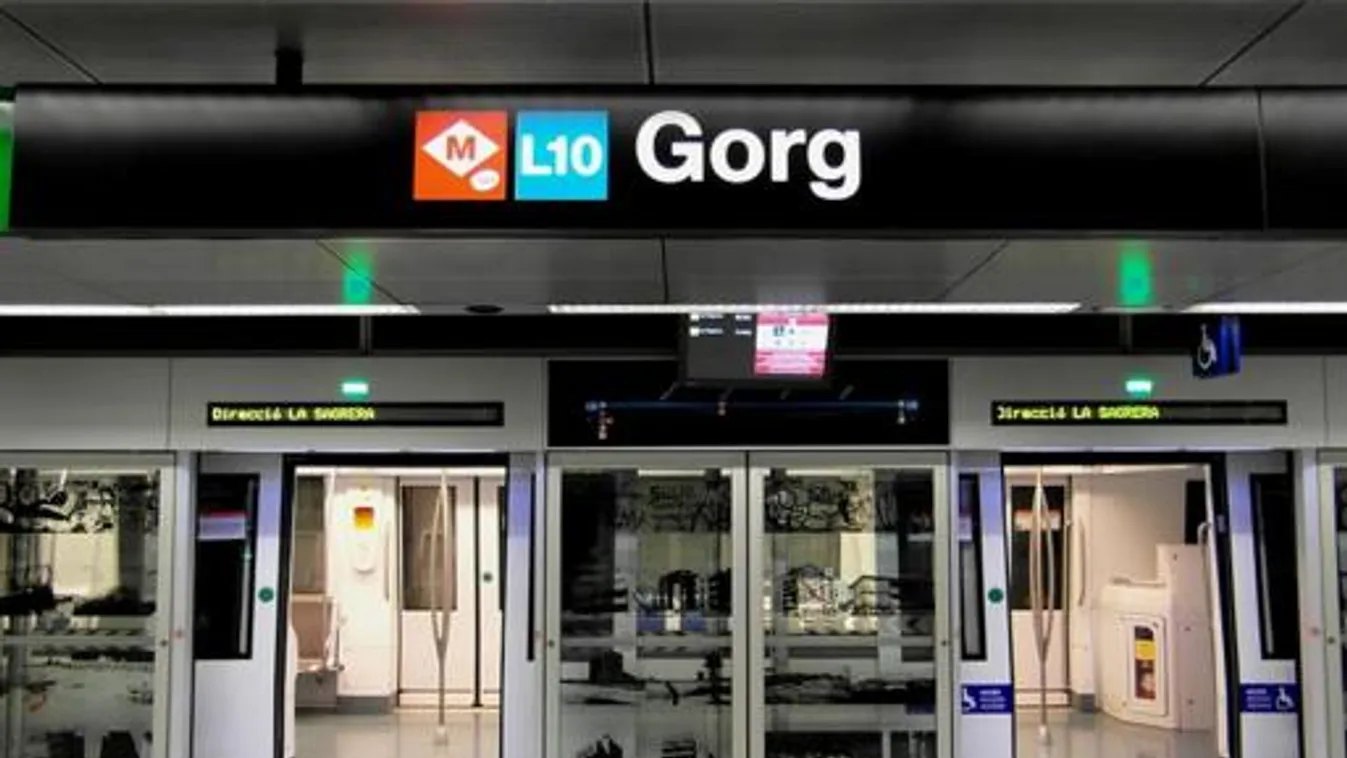 Rémület a metróban: 30 pakisztáni harcolt egymással