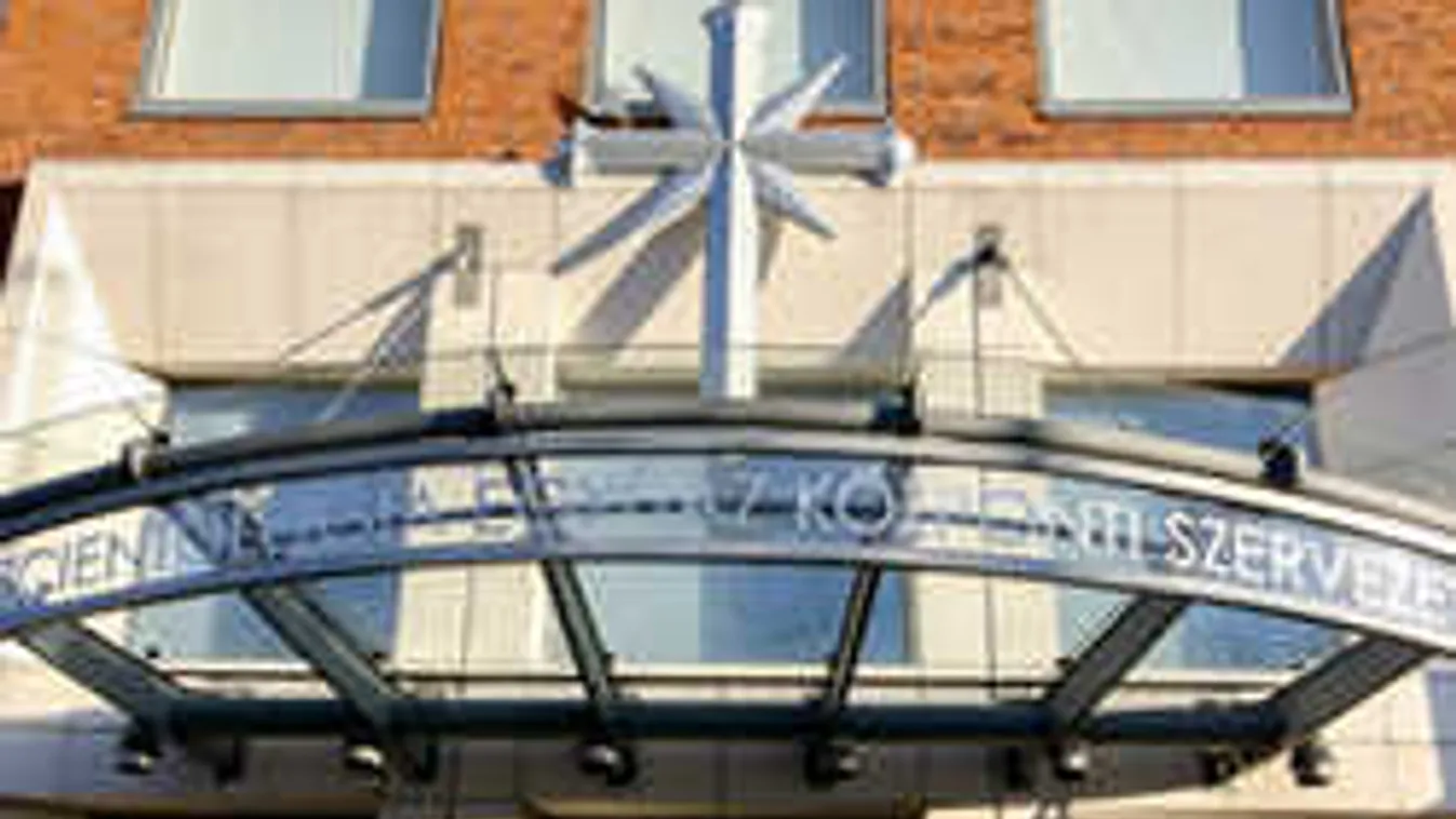 Magyar újságírókat zaklatnak a szcientológusok!