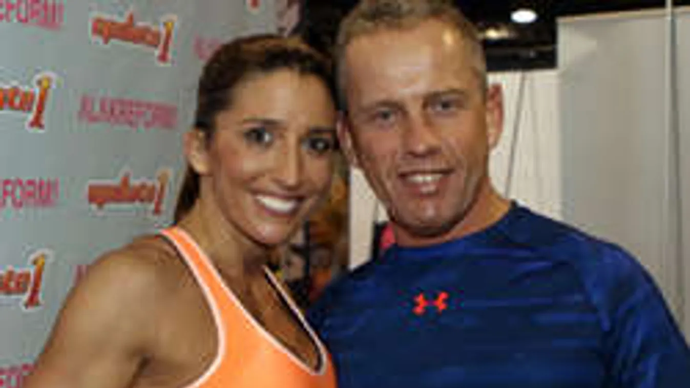 Így lepte meg Schobert Norbi a feleségét