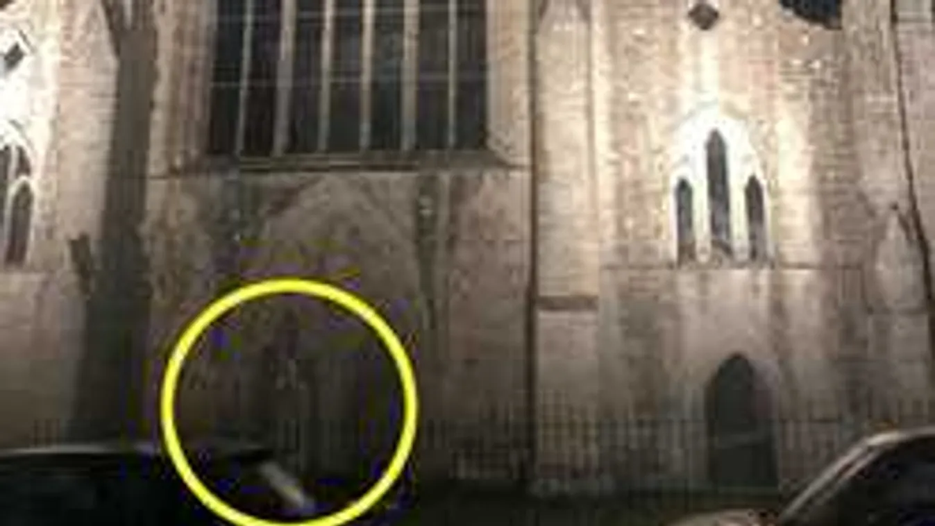 Hátborzongató, mit fotózott a tinilány a romos templomban