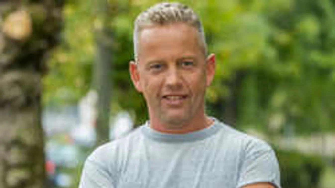 Norbi nem hitt a szemének: Ezt írták a szülinapi tortájára