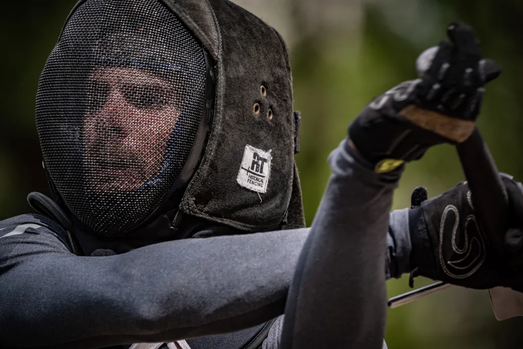 20200501_budapest_korona_majus1_varosliget_kard_SULY_Ripost_21