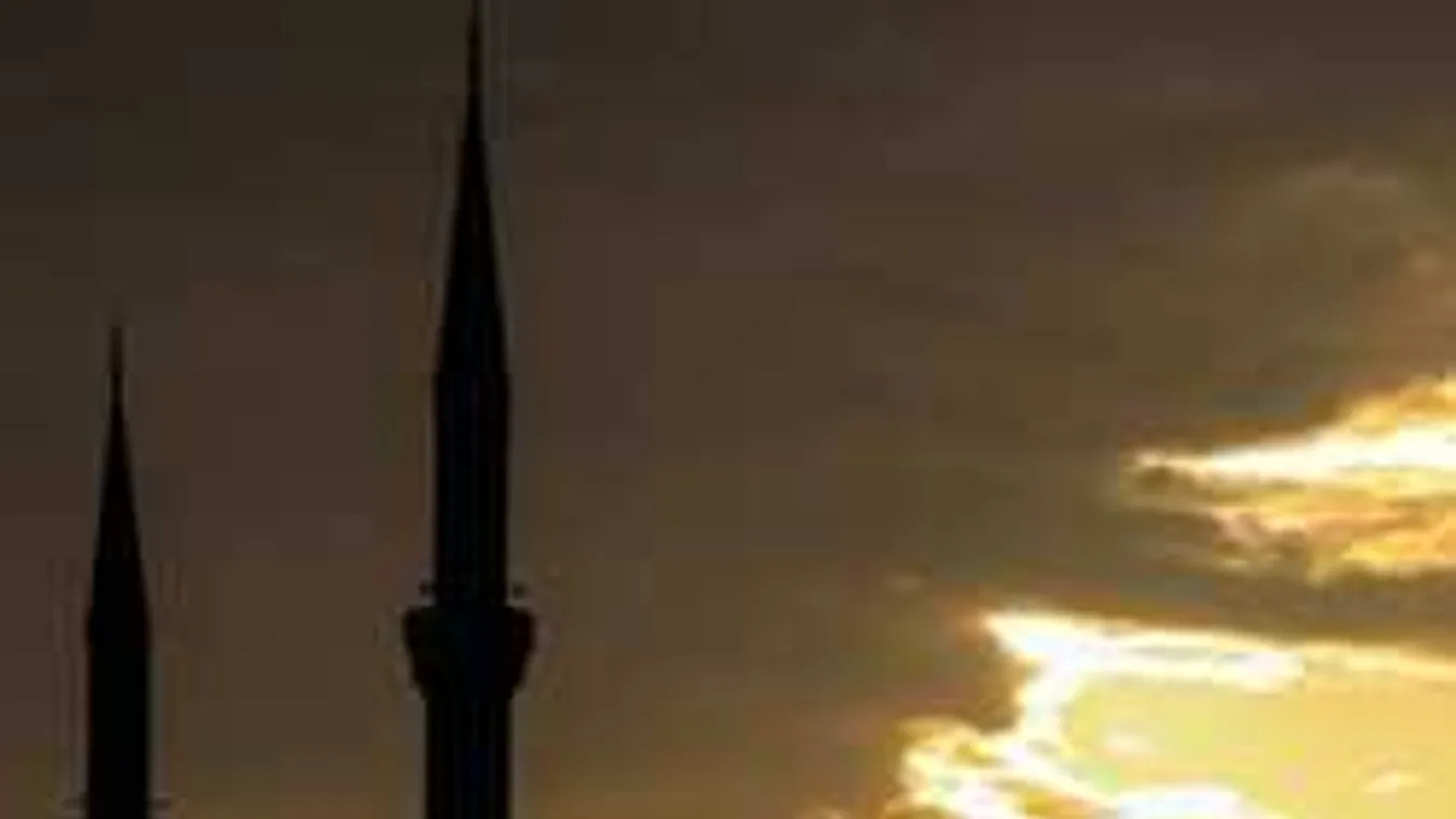 Így is lehet: Zajszennyezés címén betiltották a müezzinek énekét!