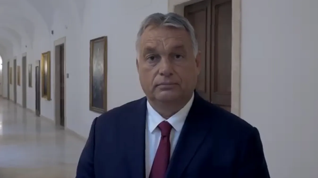 Orbán Viktor bejelentette, megkezdik a 13. havi nyugdíj visszaépítését