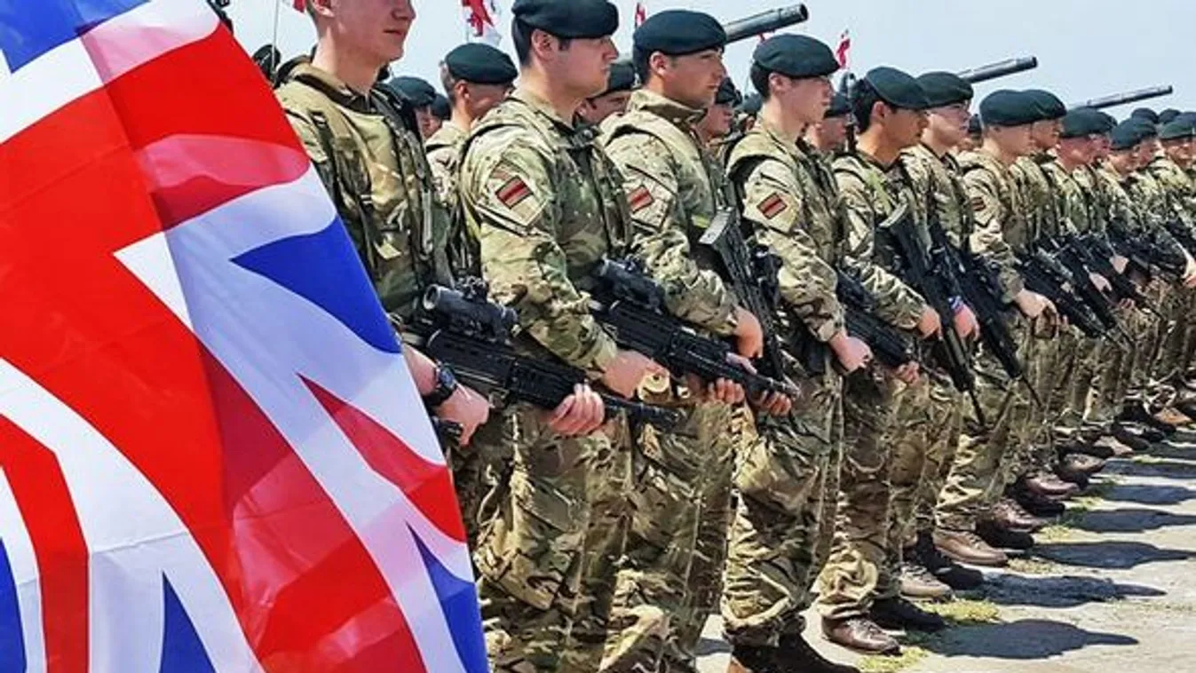 Nem vicc: a brit hadseregben betiltották a „legény” és „férfi” kifejezéseket a sokszínűség jegyében