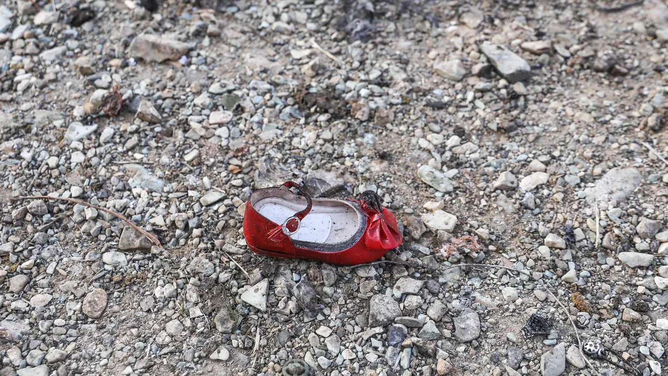 Lelőtt ukrán utasszállító: 10 másodperc alatt döntöttek az emberek haláláról