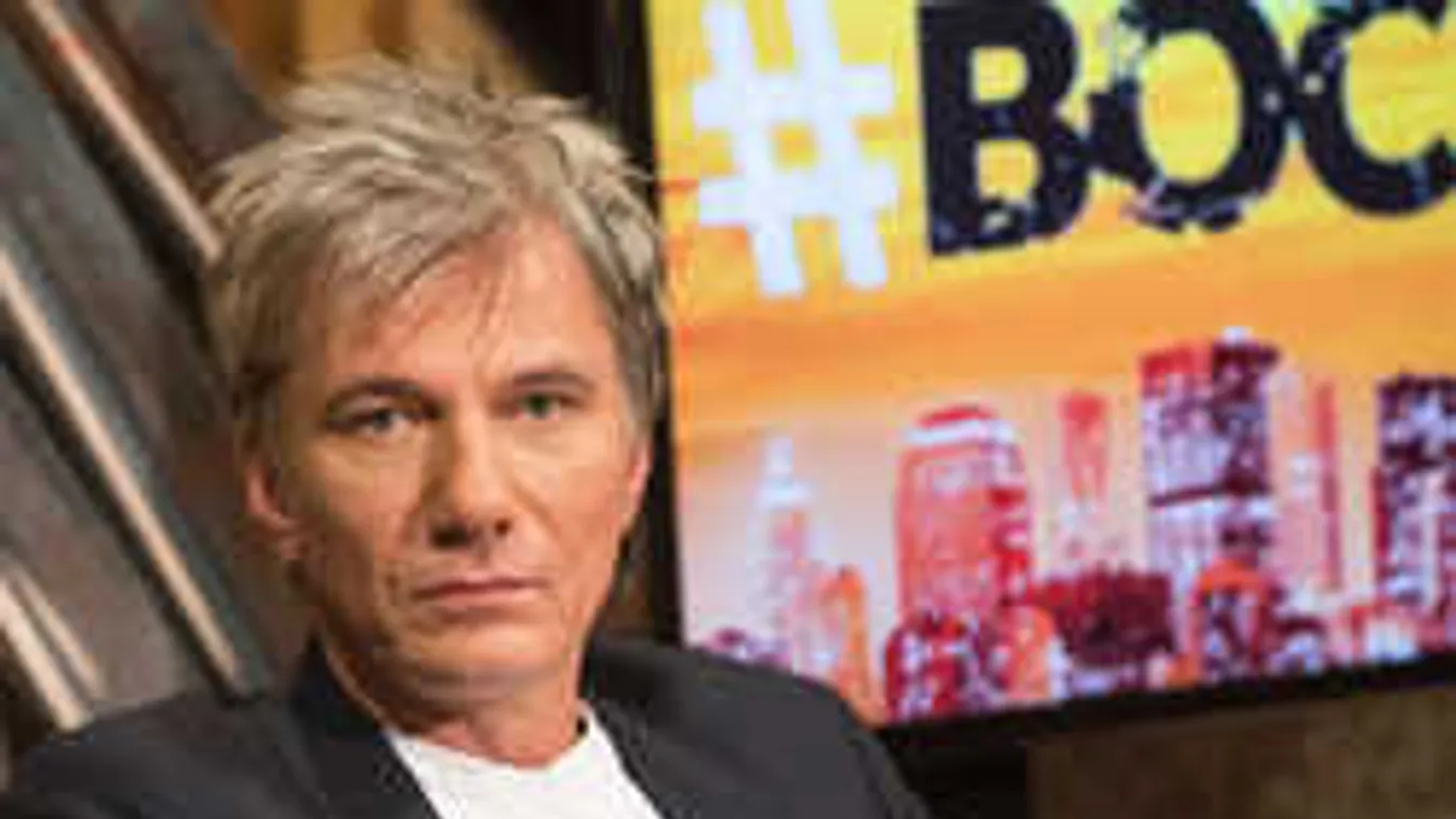 Hoppá, Bochkor Gábor máris lelép az országból