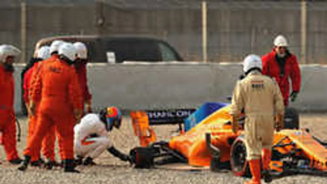 Durva vége lett a Forma-1-es tesztnek, a pilóta összeomlott