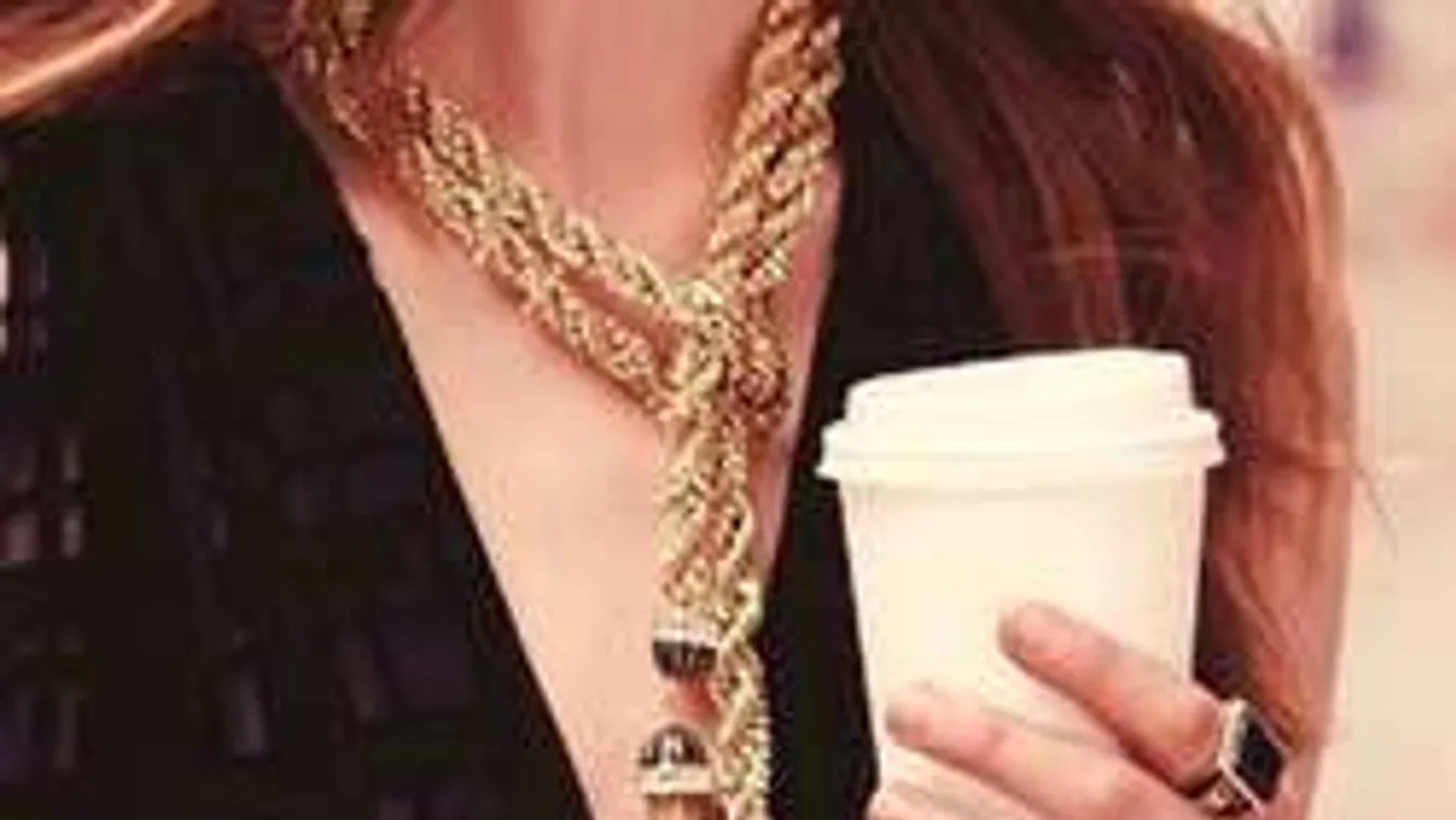 Ettől minden pasi megőrül, így csillan az arany a nőkön