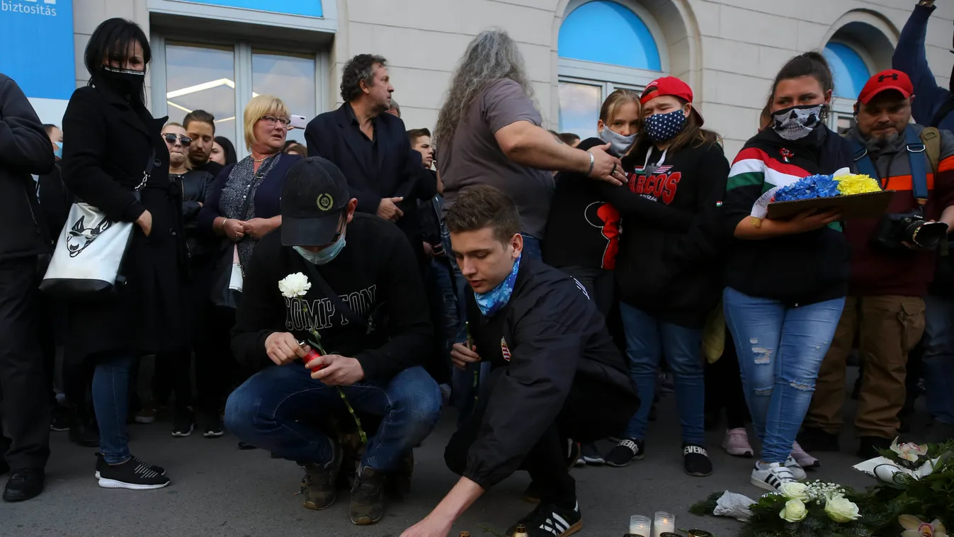 Deák téri gyilkosság: hőzöngők zavarták a megemlékezést
