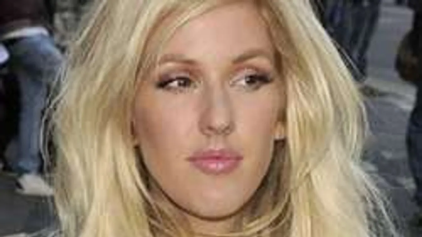 Brutális dekoltázst villantott Harry herceg sztárszeretője