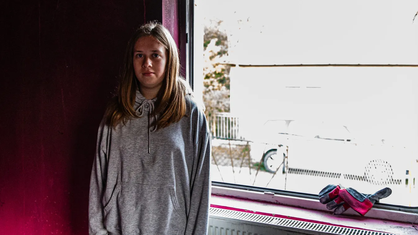 Az ablakon menekült az égő házból a 13 éves lány