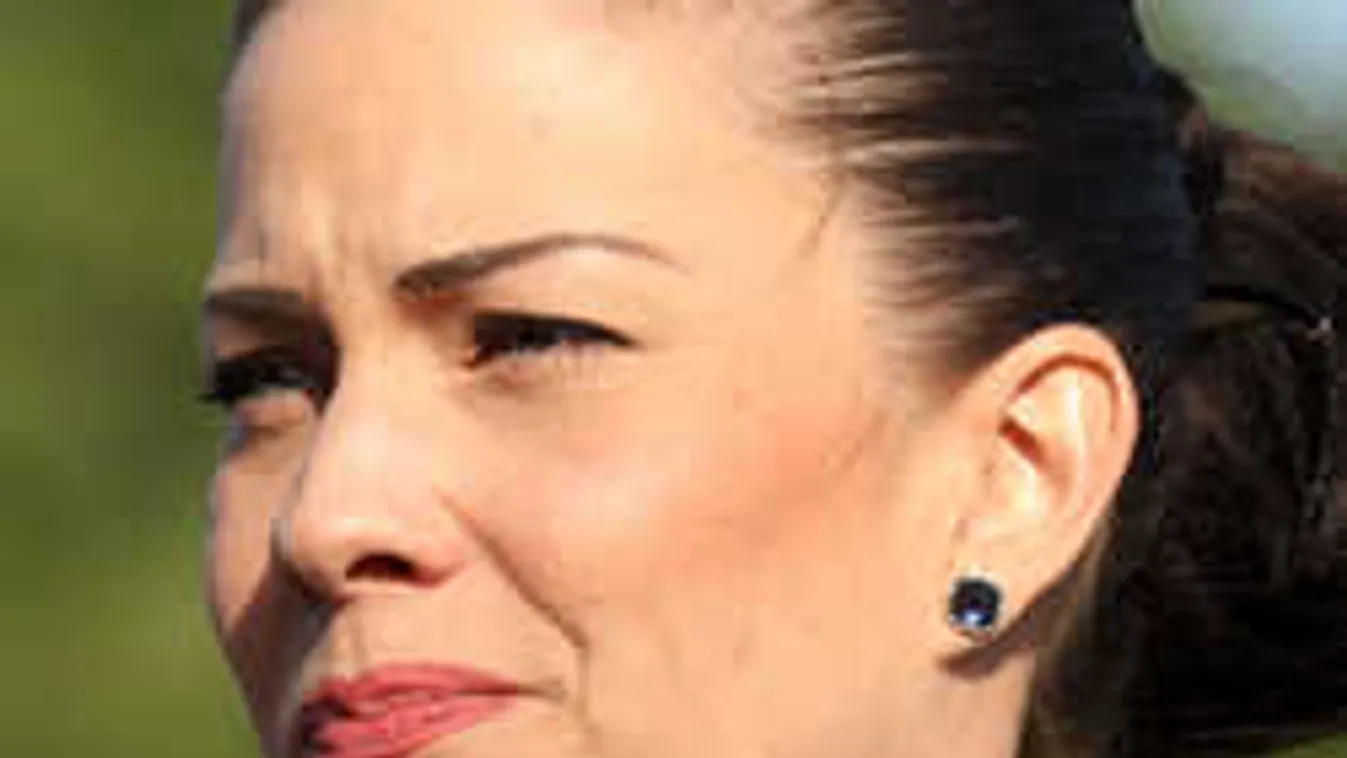 Megint mellélőtt a Hazudozós Demeter