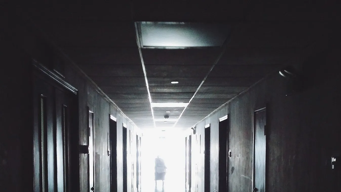 Brutális gyilkosság történt a pszichiátrián: Szökésben van a 21 éves ukrán férfi