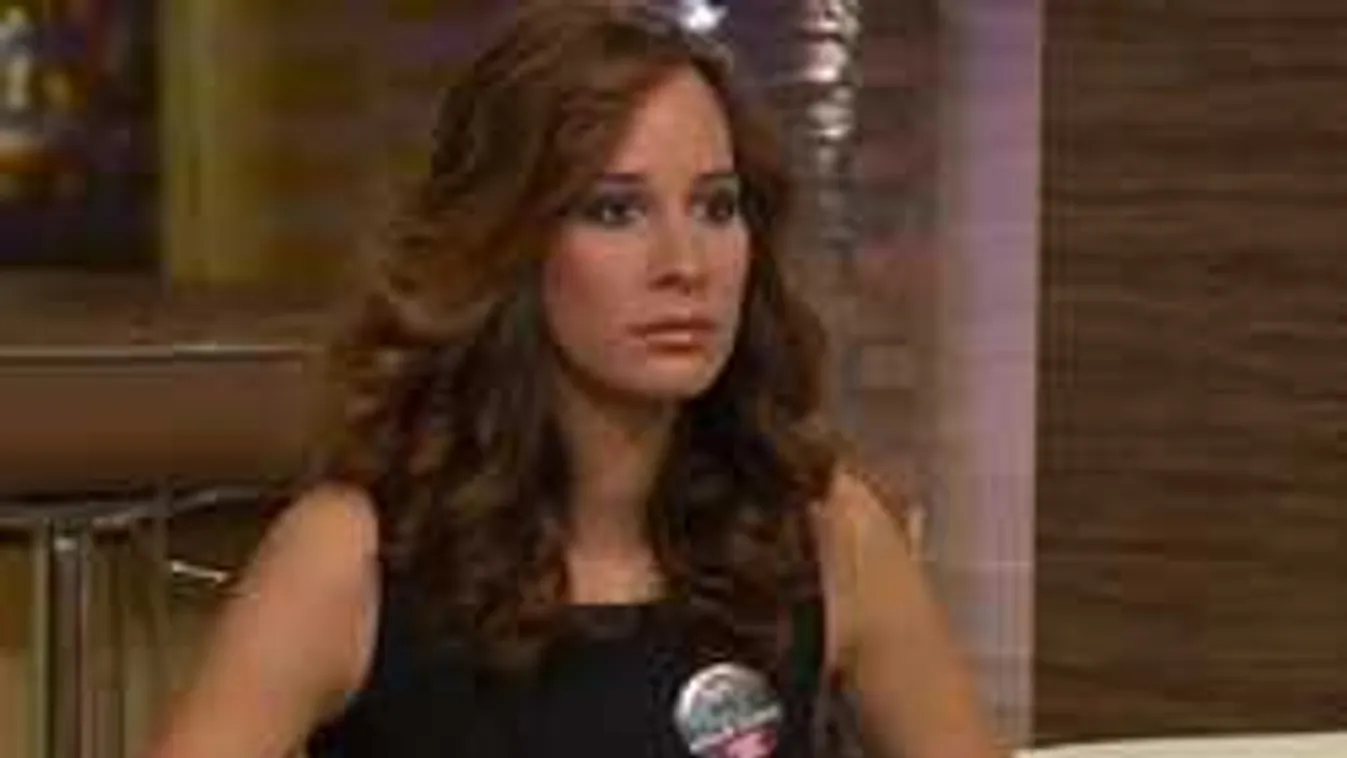 Falatnyi bikiniben kapták le a magyar műsorvezetőnőt