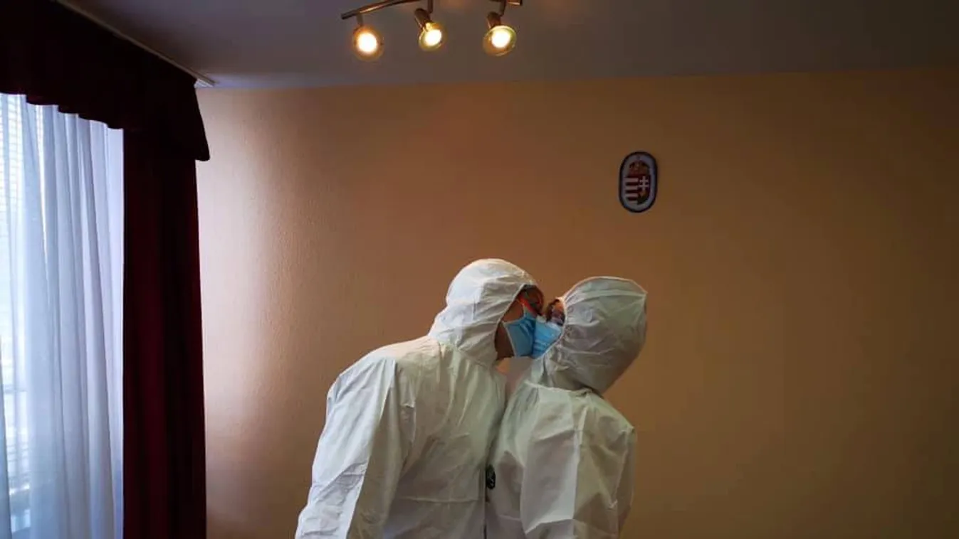 Esküvő koronavírus idején: Fehérben volt a vőlegény is