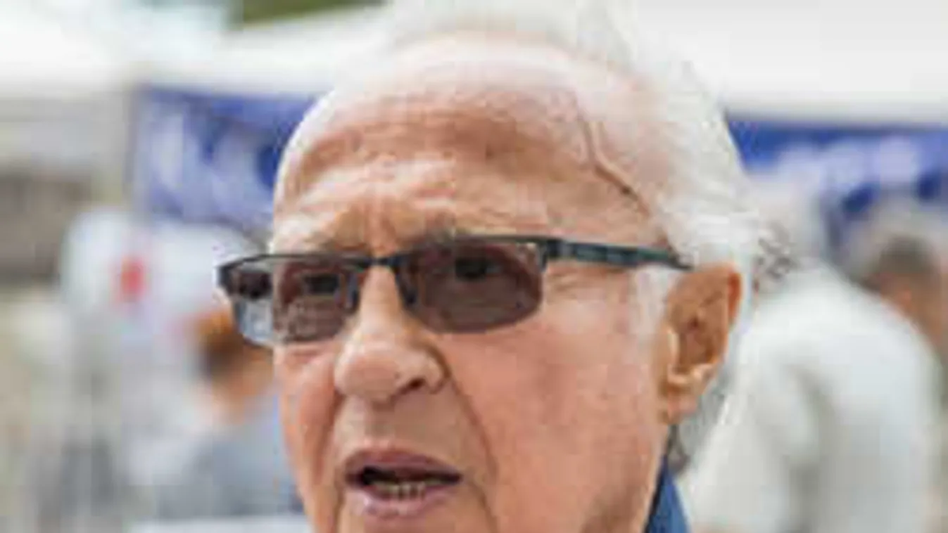 Elhagyta az ereje a nagybeteg humoristát: imádkoznak Sas Józsefért