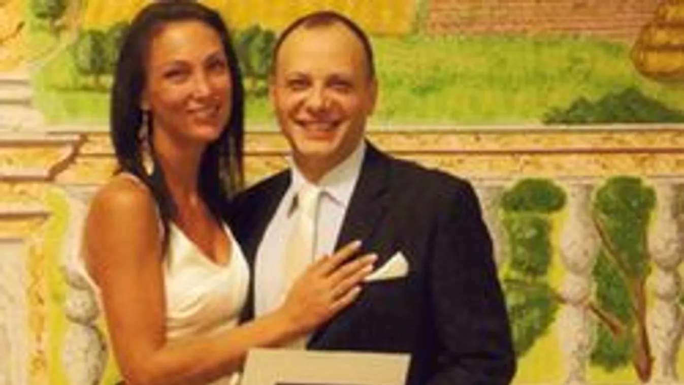 Damu neje hat hétig lesz még gipszben