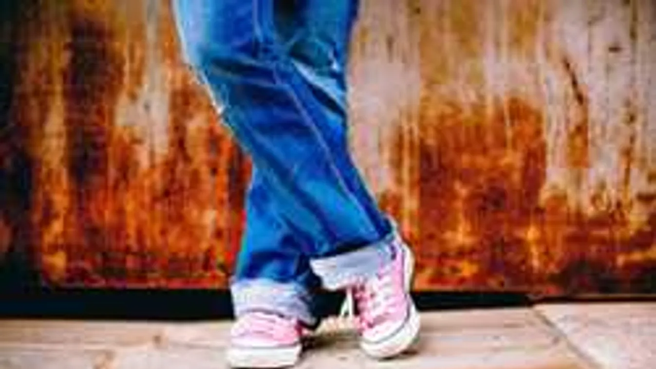 "Aki férjet akar, ne hordjon farmert" - mondta a hitbuzgó miniszter