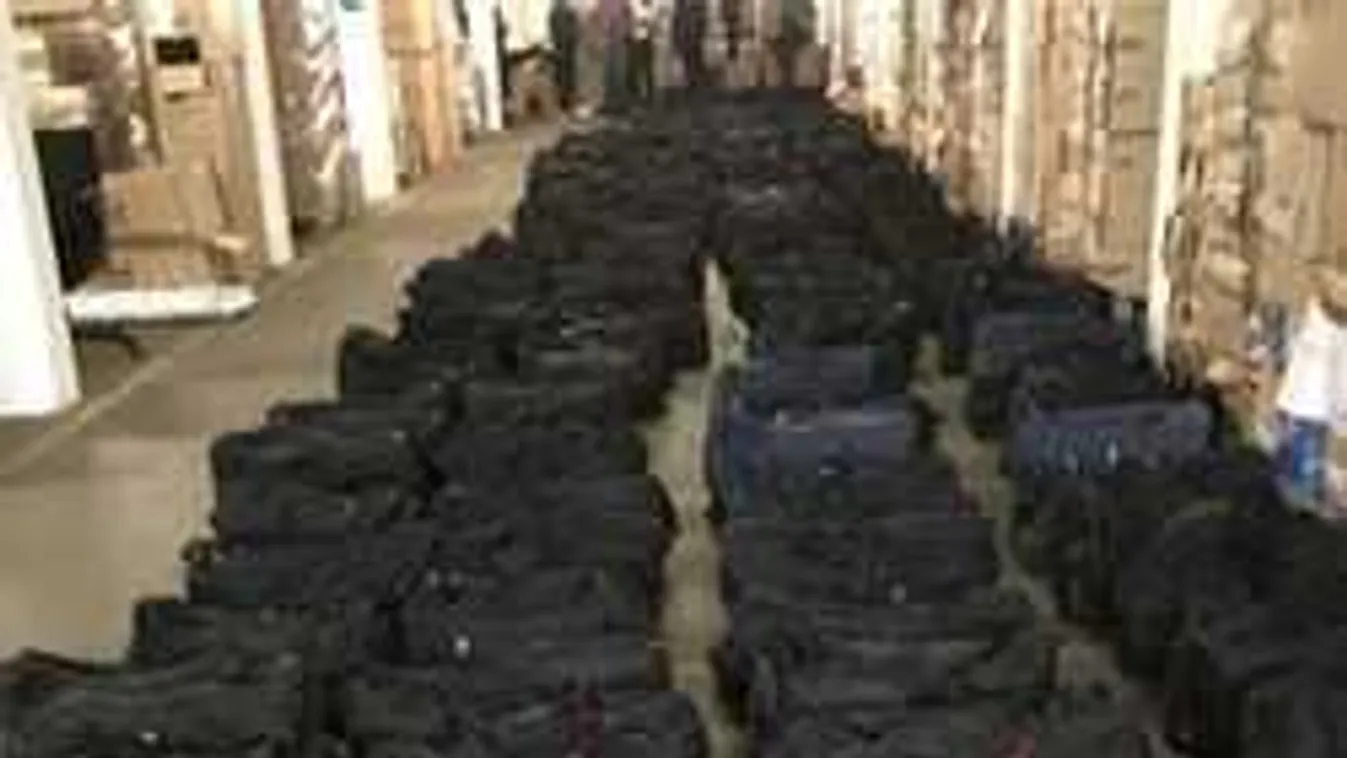 Ledöbbentek a rendőrök: 327 milliárd forint értékű drogot találtak egy hajón!