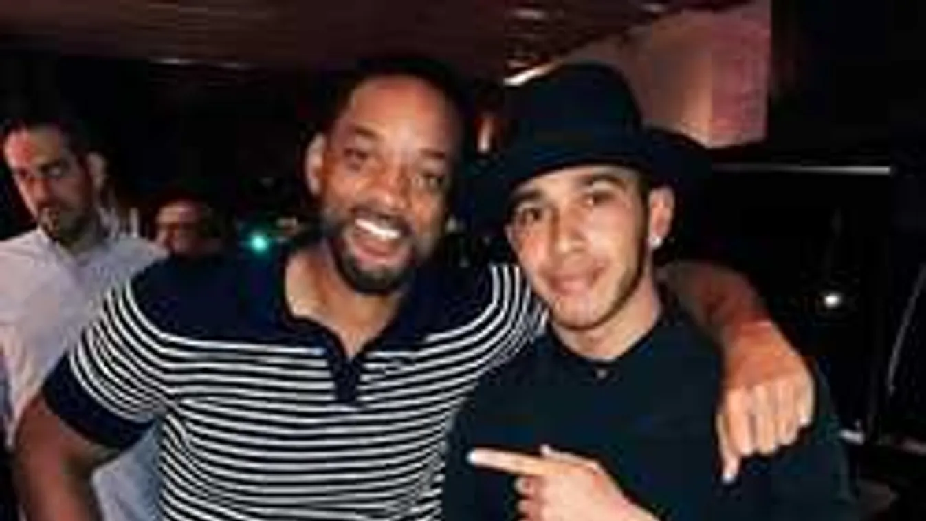 Világhírű színész jelent meg az Operaház tetején, imádja Budapestet