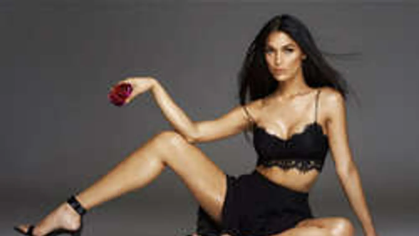 Férfit vagy nőt látsz a képen? Figyelj, át fog verni a szemed...