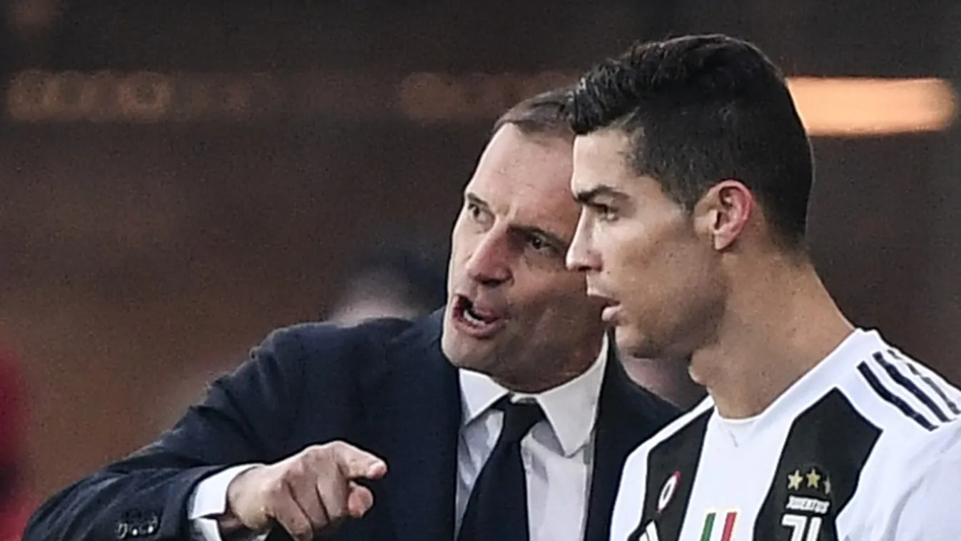Allegri (balra) és Ronaldo egy 2018-as Juve-meccsen