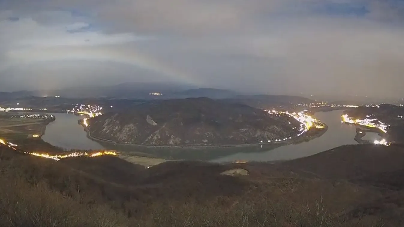 Lélegzetelállító látvány: holdszivárvány ragyogott a Duna fölött