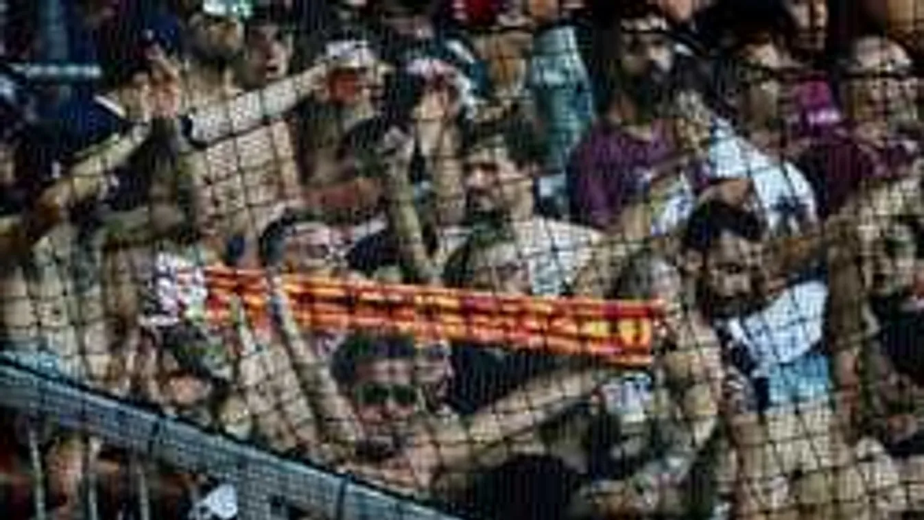 Lecsaptak a rendőrök, egymást verték az olaszok Debrecenben - exkluzív fotók