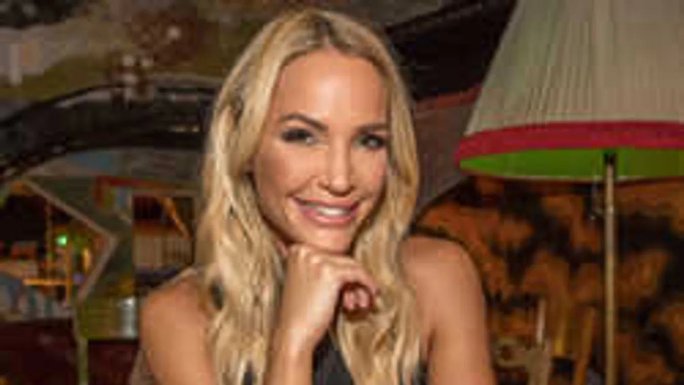 Durván dögös képpel int búcsút az óévnek Zimány Linda