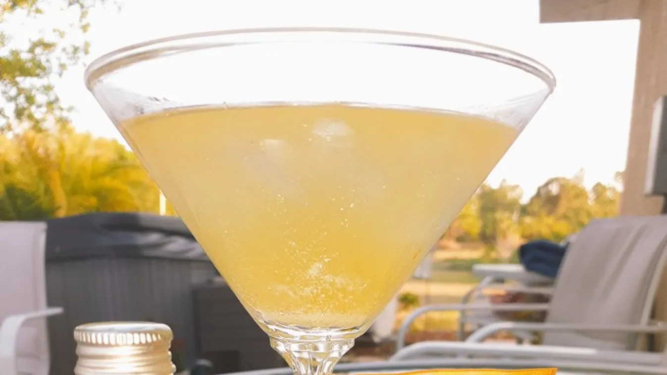 Ilyen nincs: megszületett a karanténkoktél!