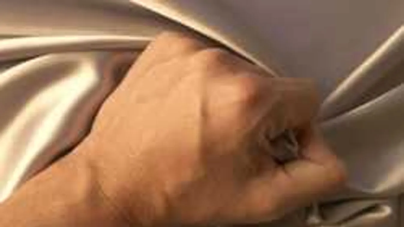 Kémkedni kezdett a féltékeny férfi, durva, ami ezután történt