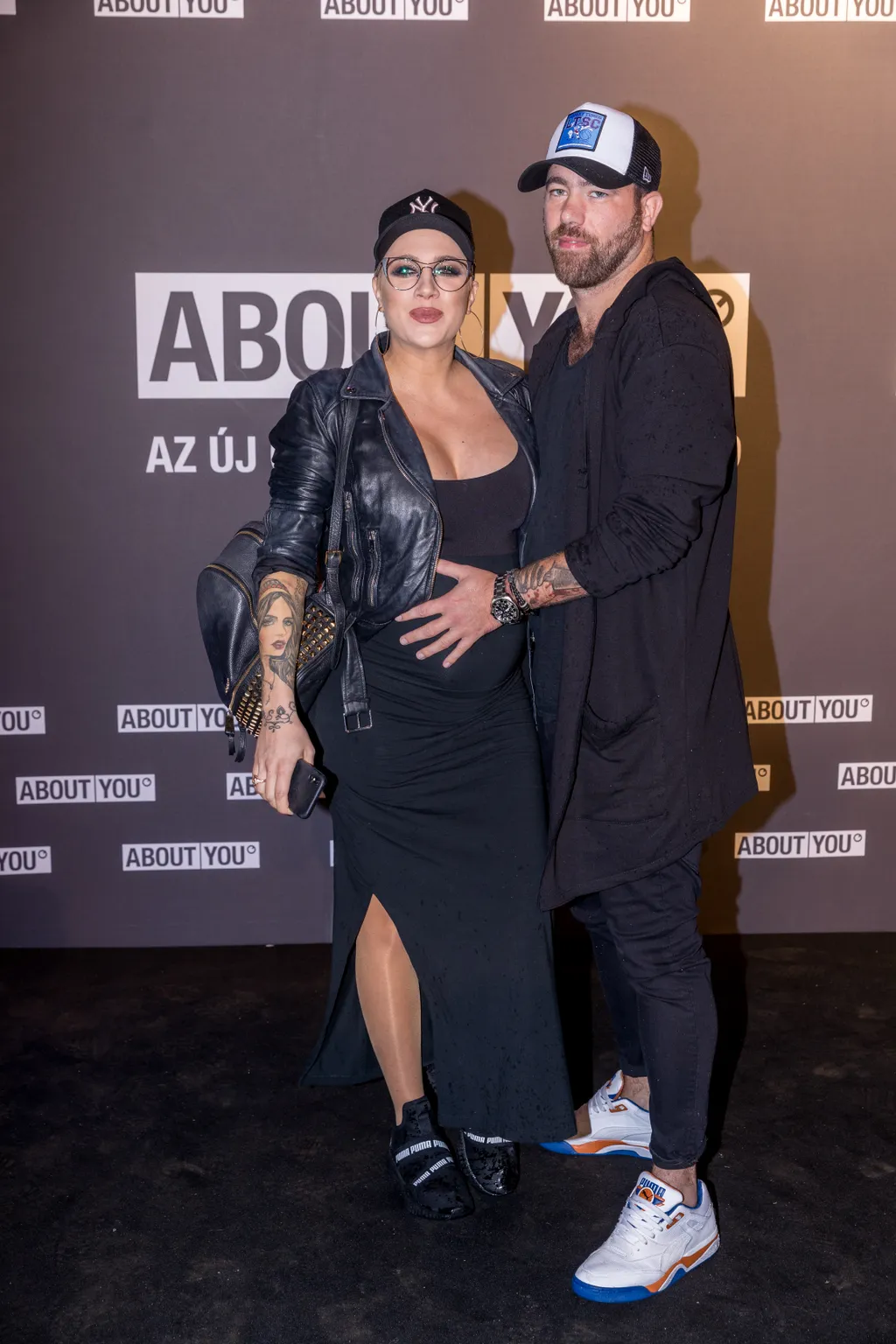 Tóth Gabi hatalmas pocakkal is bulizott