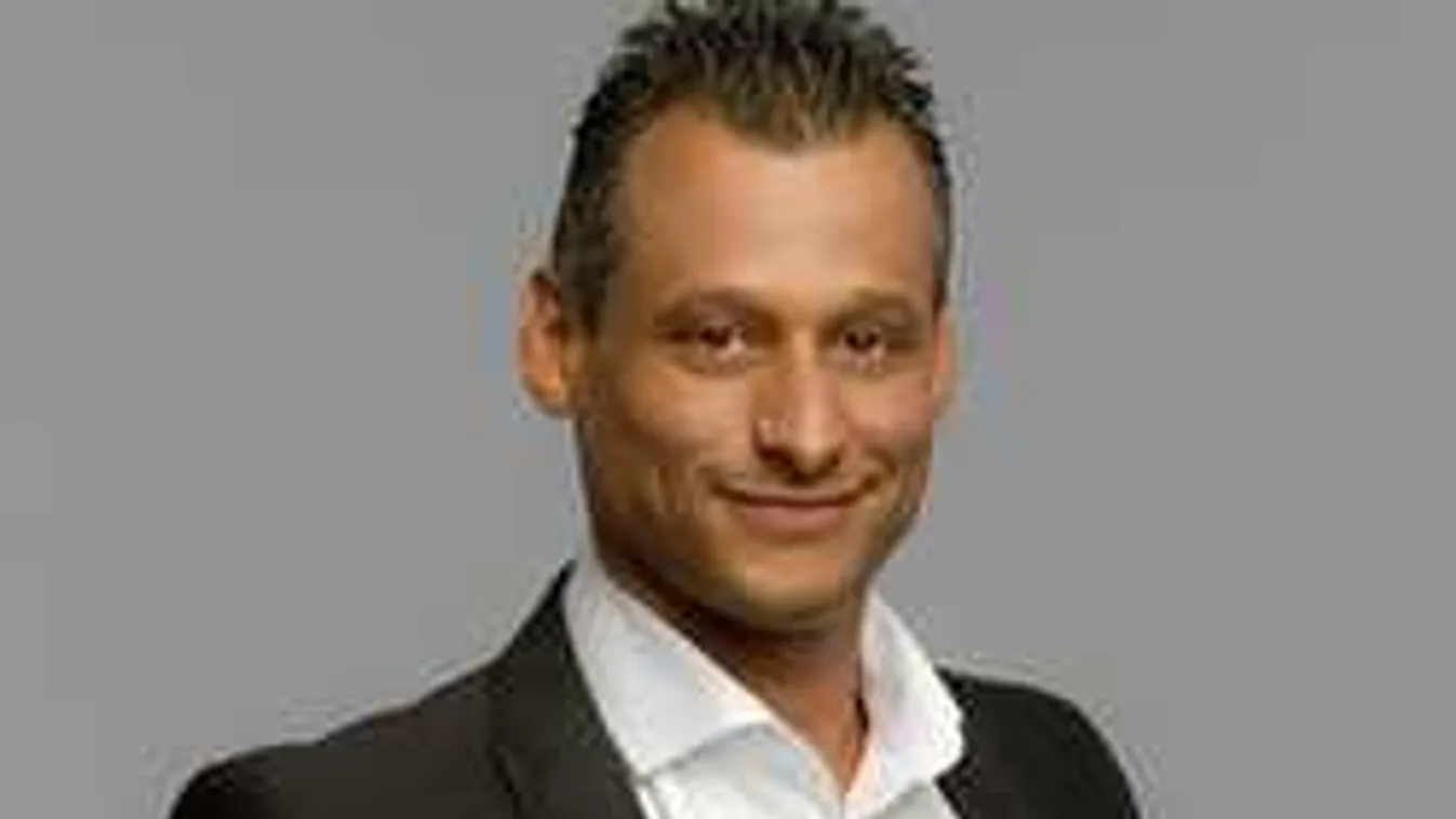 Lezárta válását,úgy néz ki, újra rátalált a szerelem a magyar énekesre