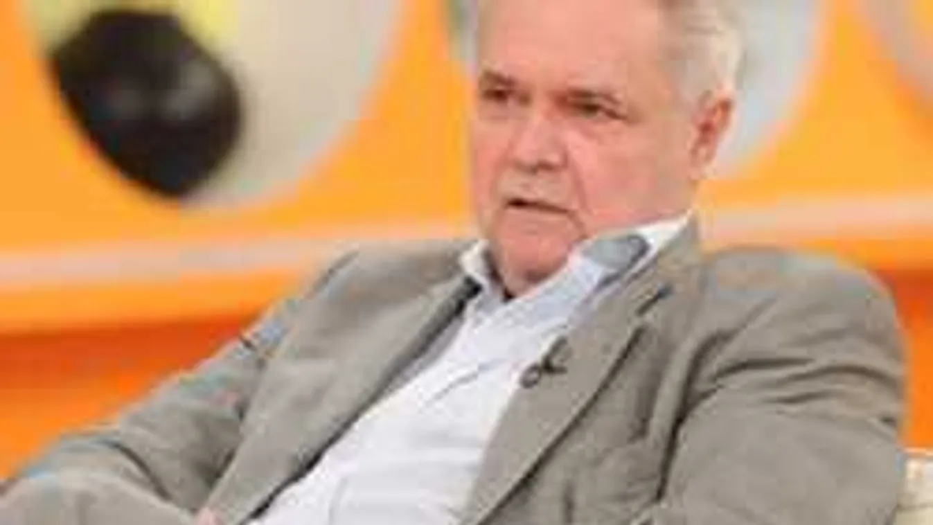 Emiatt a férfi miatt háborúzik az Oszter család