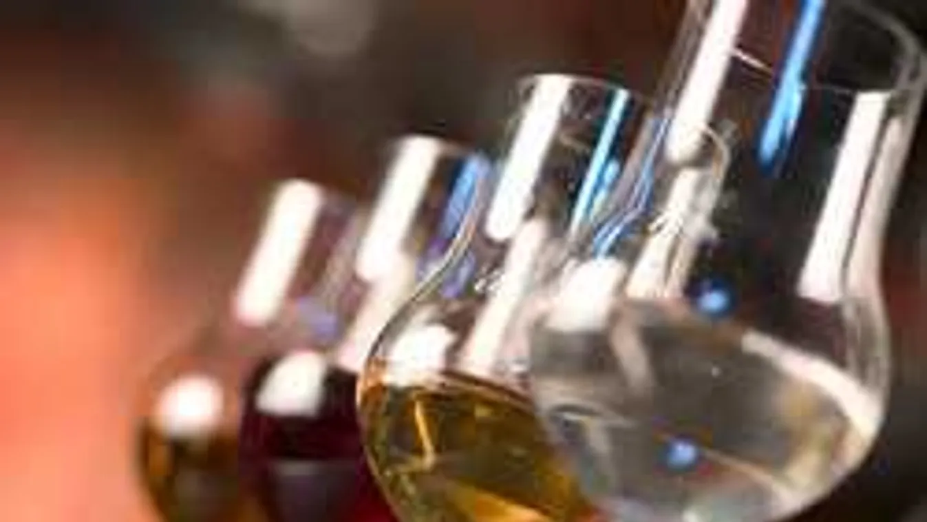 Halálos lehet az otthoni pálinkafőzés: ezekre mindenképp vigyázz!