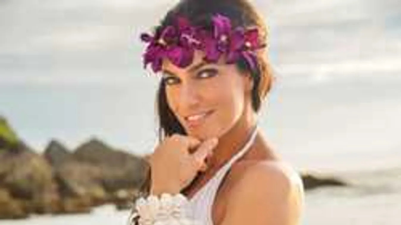 +18-as fotó: tök pucér Bódi Sylvi