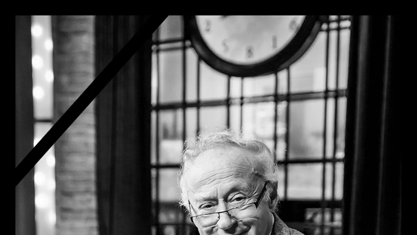 Borzasztó napjai vannak, gyászol Sas József özvegye