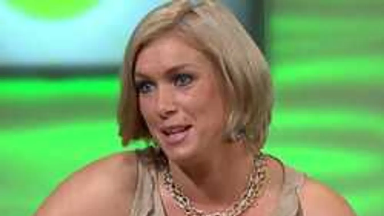 Ijesztő, vulgáris üzenet: őrült férfi zaklatja a magyar hírességet