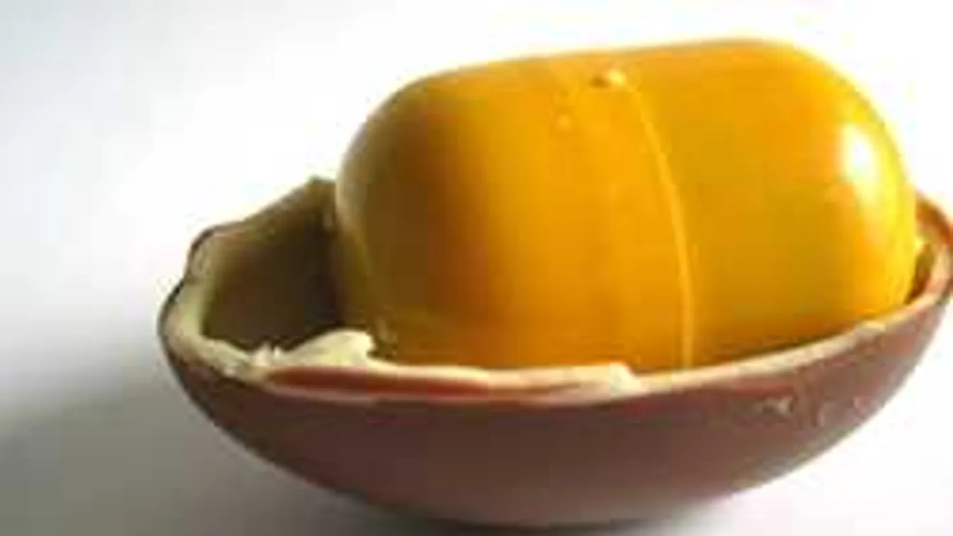 Életveszélyes dolgot találtak a Kinder-tojásban!