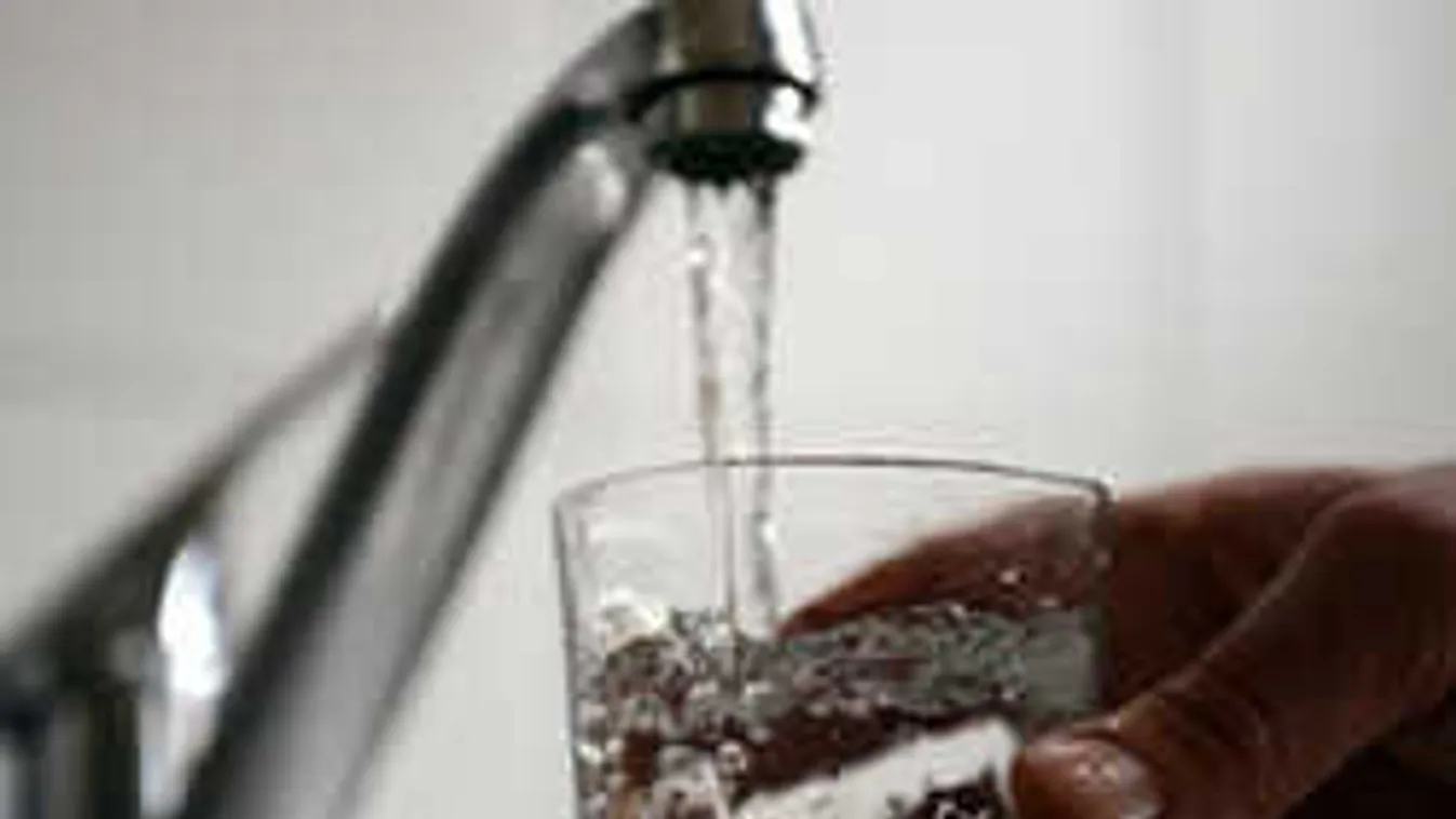 Ezért nem mernek inni a csapvízből több fővárosi kerületben
