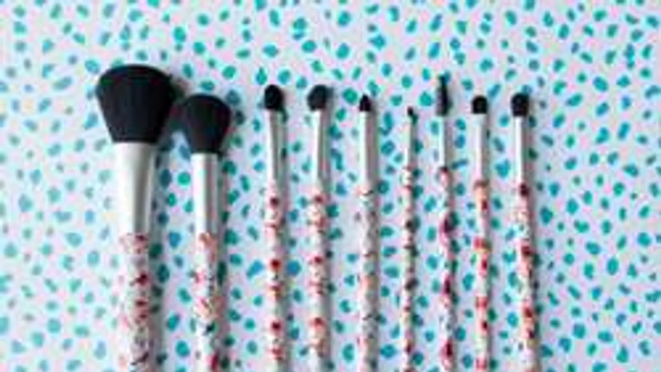 Időzített bomba lehet a sminkecseted!