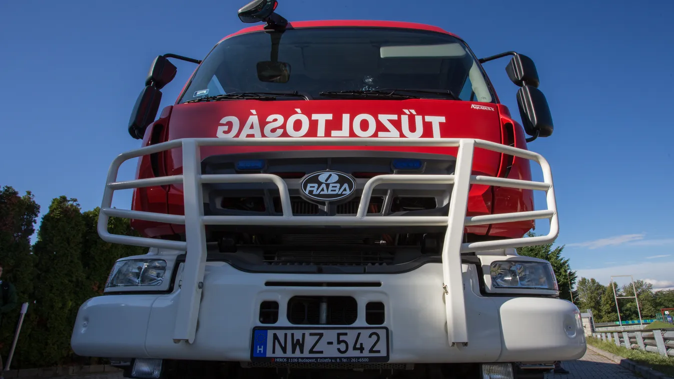 Több méter magasból zuhant sziklára egy férfi, tűzoltókat riasztottak