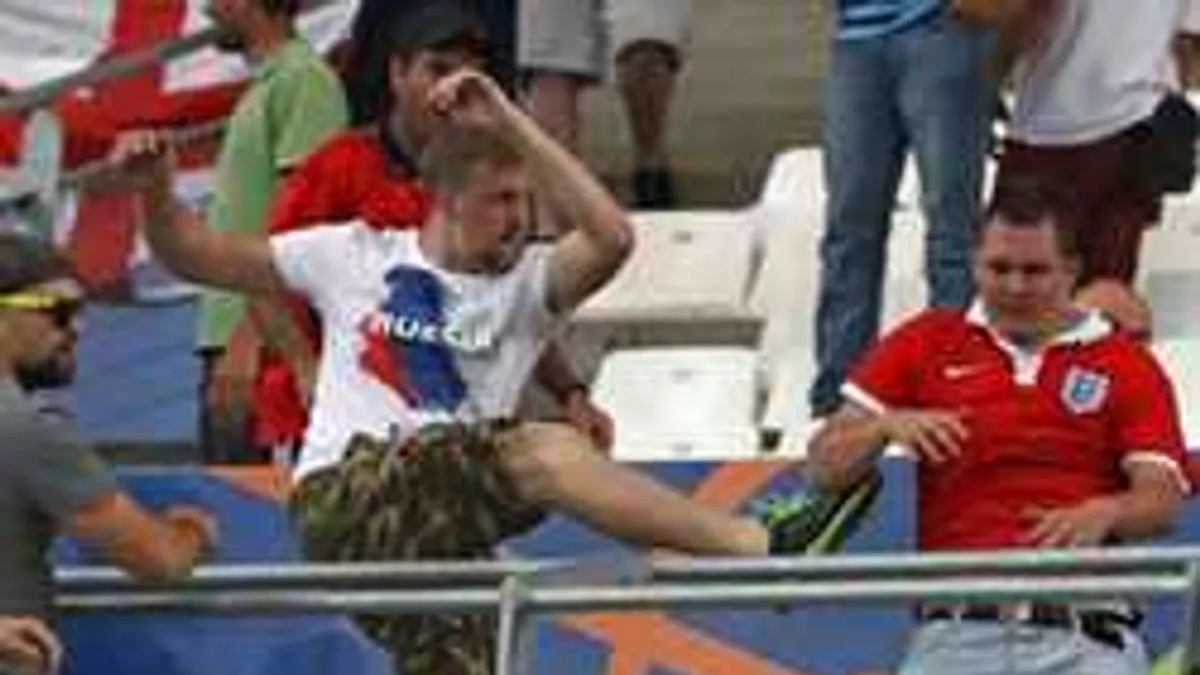 Hadüzenet, háborút hirdetnek a focihuligánok