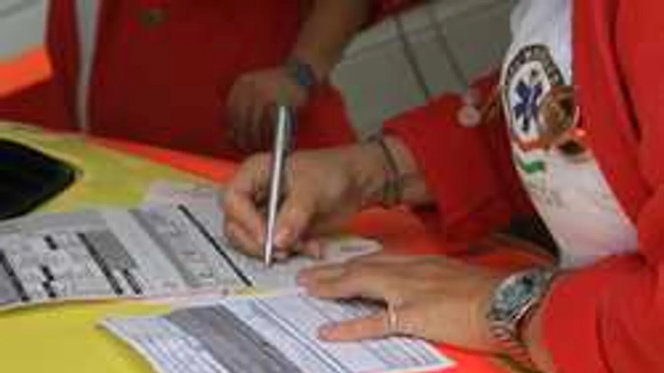 Dráma a boltban: Kasszás Erzsi dalával okozott felfordulást egy zavart férfi