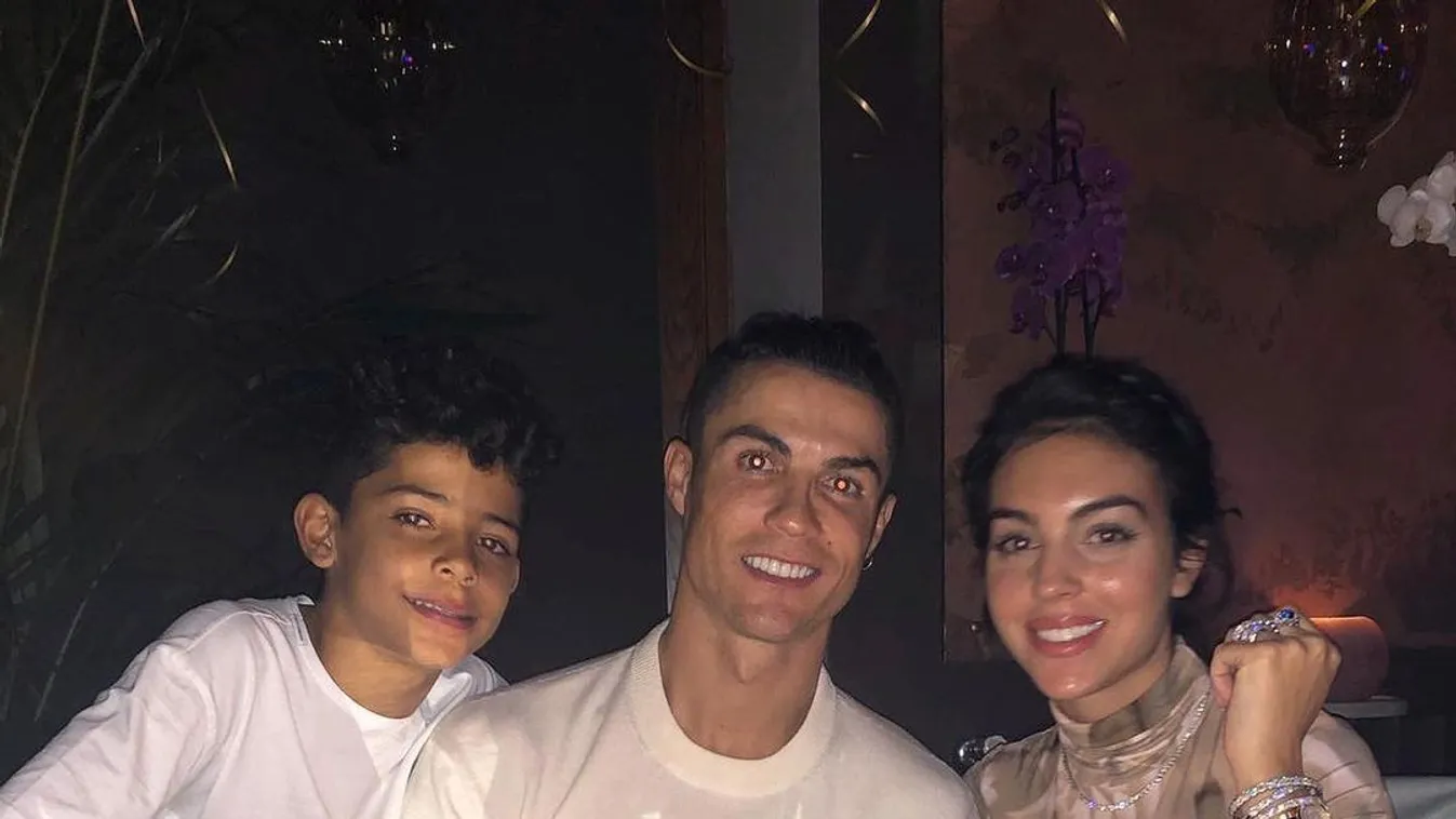 Cristiano Ronaldónak negyven percet kellett asztalra várnia egy étteremben
